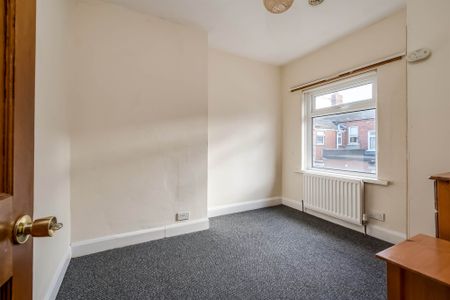 28 Sunnyside Drive, Belfast, BT7 3DX - Photo 5