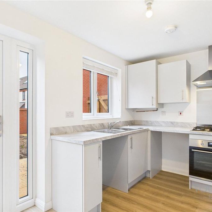 3 bedroom semi-detached house to rent - Photo 1