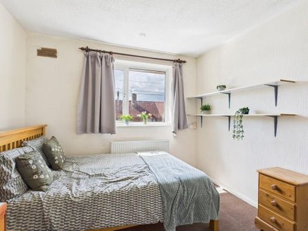 5 bedroom detached house to rent - Photo 4