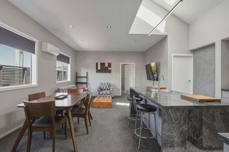 Executive 2BR Townhouse in South Dunedin - Photo 4