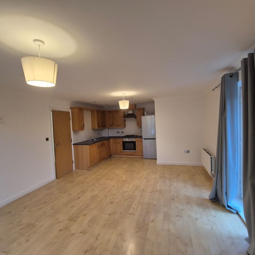 Waterside Court - Photo 1