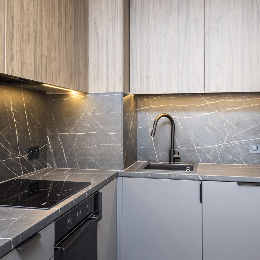 Nowoczesna kawalerka przy parku | BELG - Фото 1