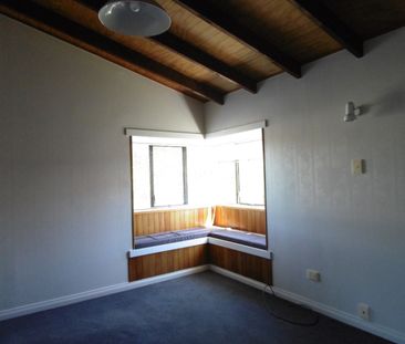 Fantastic Family Home – Western Heights - Photo 4
