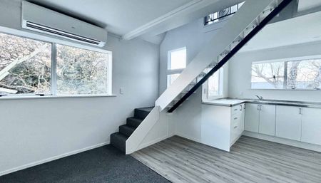 Freshly rennovated and new - 2 Bedrooms - Melling - Photo 3