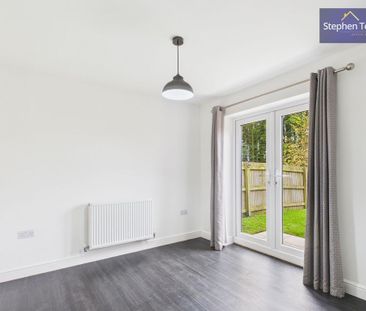 5 bedroom detached house to rent - Photo 2