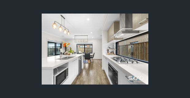 12 Rochford Drive, Donnybrook, Vic 3064 - Photo 1