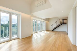 Apartment 2 bedrooms Duplex Avenidas Novas Lisboa for rent - terrace, air conditioning, store room, equipped, kitchen, garden, balconies, great location, balcony, gardens - Photo 3