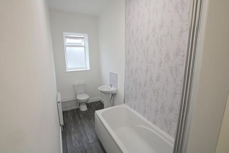 2 bedroom terraced house to rent - Photo 5