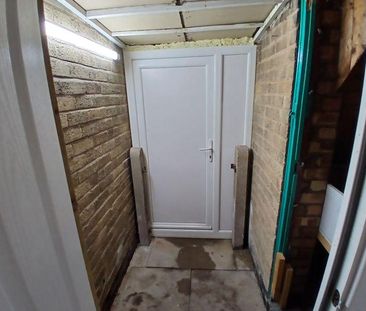 2 bedroom detached house to rent - Photo 5