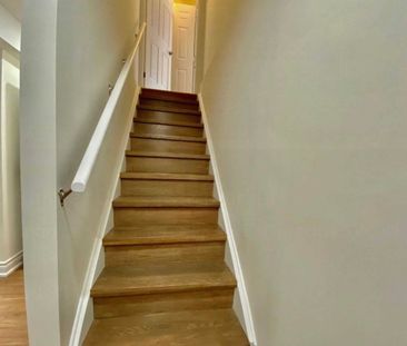 For Lease - 58 Bulmer Crescent, Newmarket, Ontario - Photo 3