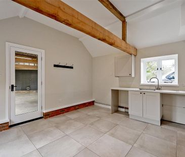 5 bedroom house to rent - Photo 1