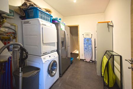 MODERNE GEZINSWONIG MET DRIE SLAAPKAMERS - Photo 3