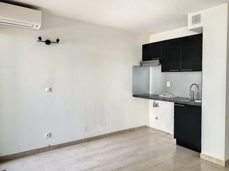 Location Appartement 1 pièce 24m² MOUGINS 06250 - Photo 2