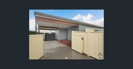 Stylish & Spacious Granny Flat with Exceptional Outdoor Living - Photo 2