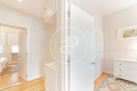 Flat for rent in calle Segre. - Photo 5