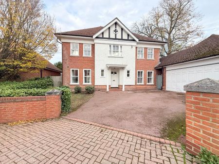 5 bedroom detached house to rent - Photo 3