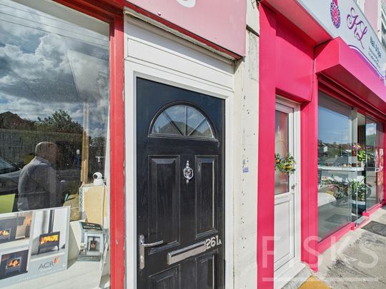 2 bedroom flat to rent - Photo 1