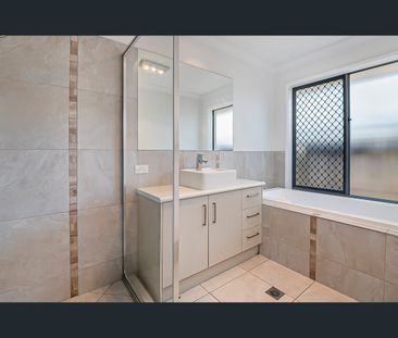 1/200 Graham Road, Morayfield, Qld 4506 - Photo 2