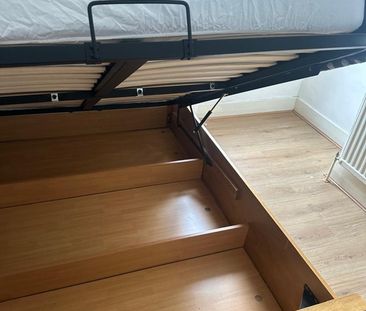 Room in a Shared House, Boswell Road, CR7 - Photo 1