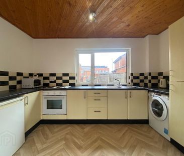 1 Matilda Gardens, Belfast, BT12 5NP - Photo 2