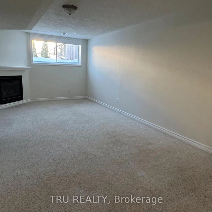 247 HUNTERBROOK STREET - Photo 1