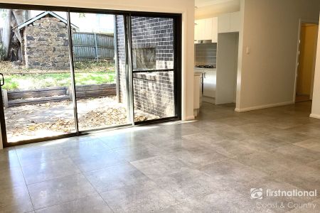 Modern 3 Bedroom Townhouse - Photo 5