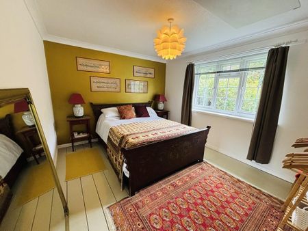 2 bedroom semi-detached bungalow to rent - Photo 4