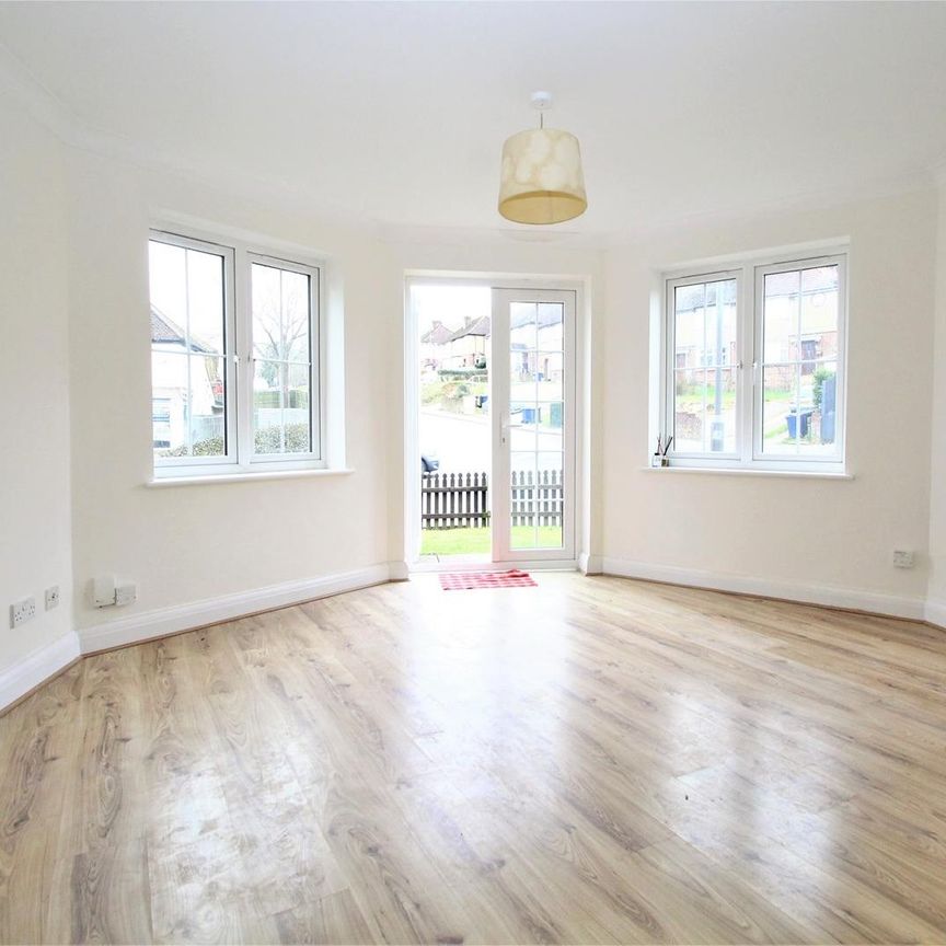 Gallows Lane, High Wycombe - Photo 1