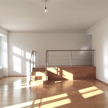NÄHE STADTPARK: UNBEFRISTET ALTBAUWOHNUNG IN DER REISNERSTRASSSE - Photo 1