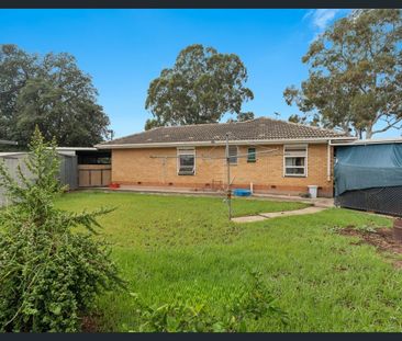 Spacious 3 Bedroom family home for Rent in Salisbury North - Photo 3