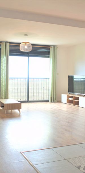 Location Appartement 1 pièce 40m² STE CLOTILDE 97490 - Photo 1