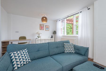 1 Bed Flat, Hazel Grove, SE26 - Photo 4