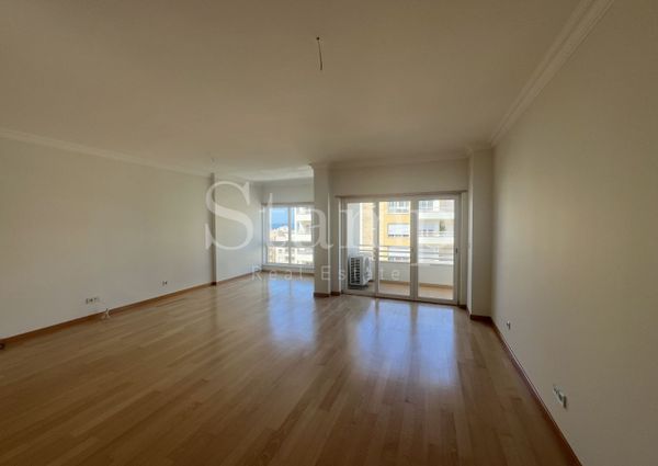 Apartamento T3 em Lisboa