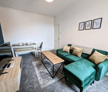 Aldwych Street - Photo 1