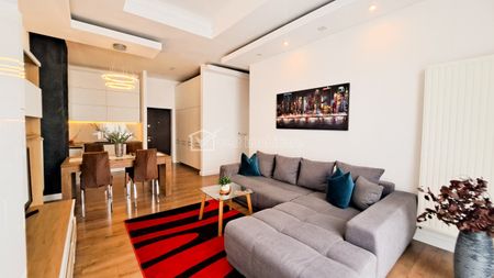 Apartament cu 2 camere in Centru - Photo 3