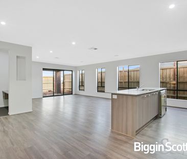 Quality Family Home In Placid Community. - Photo 1