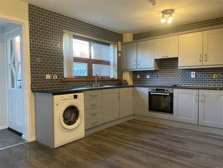 4 Mountpottinger Road, Belfast, BT5 4LG - Photo 5