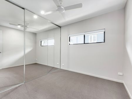 9 Victoria Street, Indooroopilly QLD 4068 - House For Rent - $1,450 | Domain - Photo 4