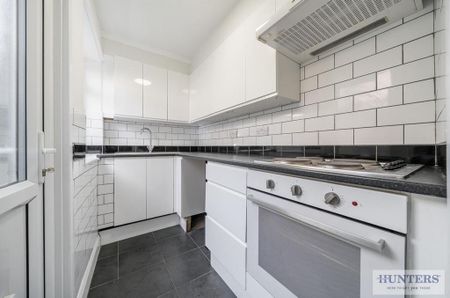 2 bedroom end of terrace house to rent - Photo 2