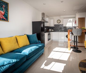 2 Bed Flat, Atlantic Mansions, SO14 - Photo 5