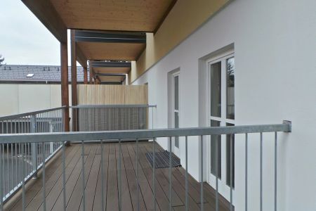 Bestlage-nahe Stadtzentrum, sanierte 2 ZI mit großem Balkon und Carport - Foto 4