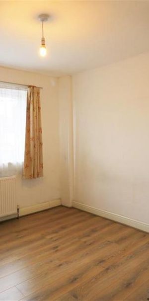 House share to rent - Photo 1