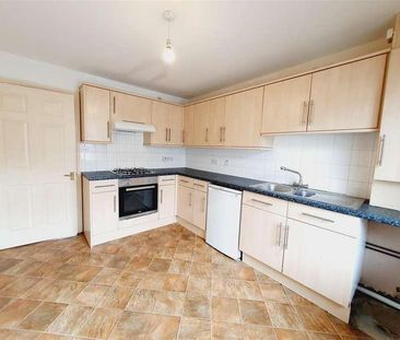 Woodlands Court, Kettering, Northamptonshire, NN16 - Photo 4