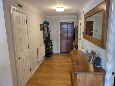 2 Bed Flat, Victoria Wharf, E14 - Photo 4