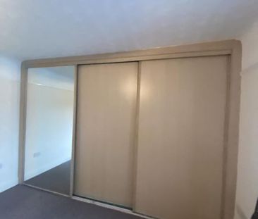 3 bedroom property to rent - Photo 2