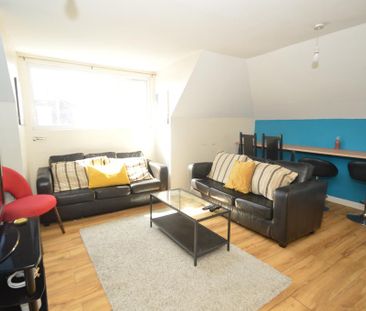 1 bedroom in a flat share to rent - Photo 4
