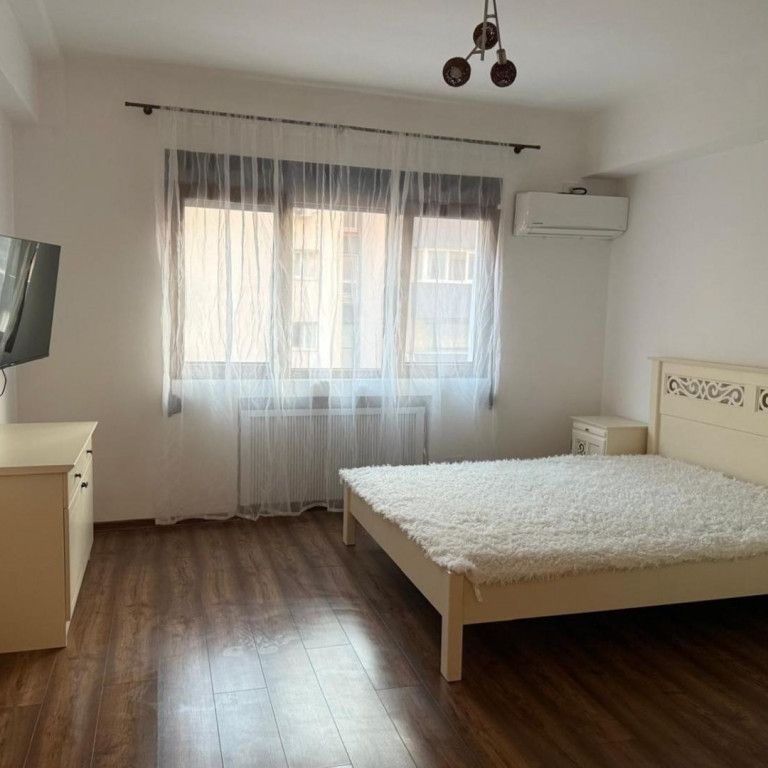 Garsoniera Calea Victoriei 6 min Romana (M) - Fotografie 1