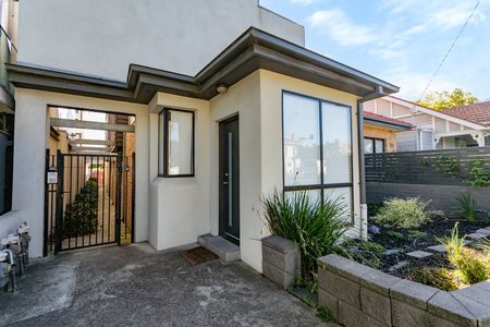 3/505 Plenty Road, Preston VIC 3072 - Photo 3
