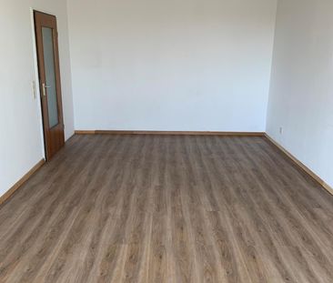 Gemütliche und helle 2-Zimmer Wohnung in ruhiger Lage mit Loggia, A... - Foto 2