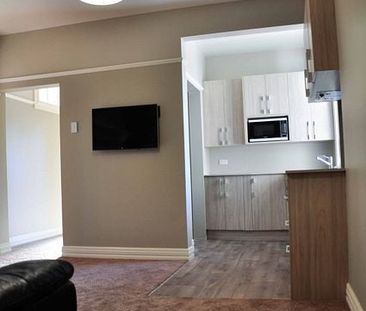 2 bedroom apartment on high st - Photo 2